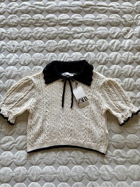 NWT ZARA Knit Ivory/Cream Top w/ Black Collar & Bow, Cropped Length, Size M